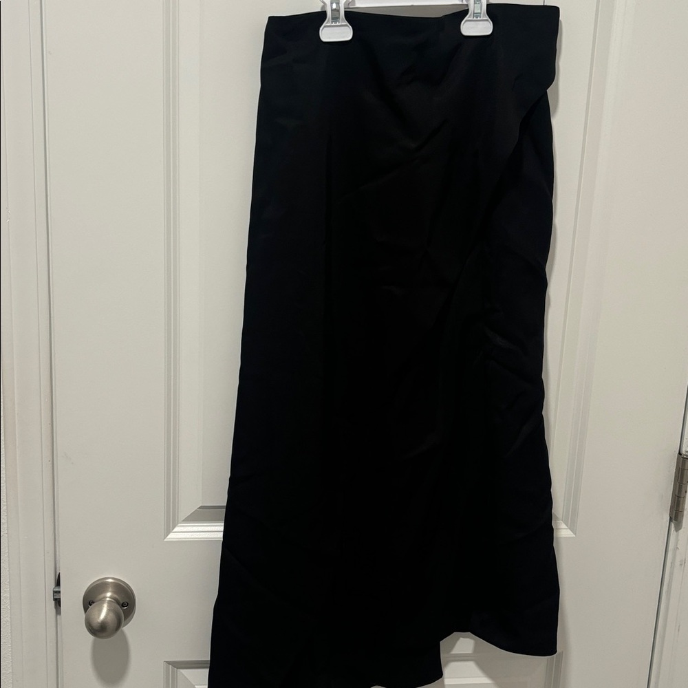 Zara Studio Black MIDI  Skirt